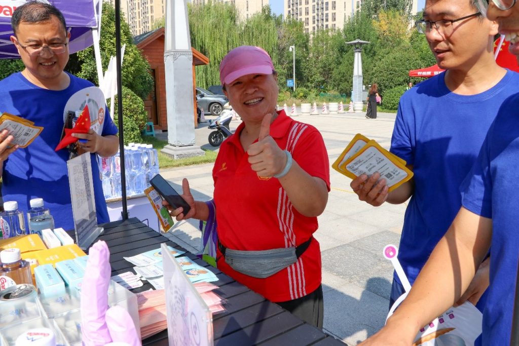 INTCO Medical Supports The Hiking Activity Around Qisheng Lake in Zibo